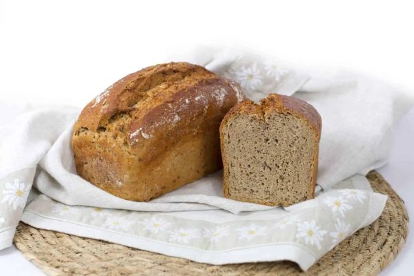 Bio Vollkornsaatenbrot mit Körndln (Kasten)