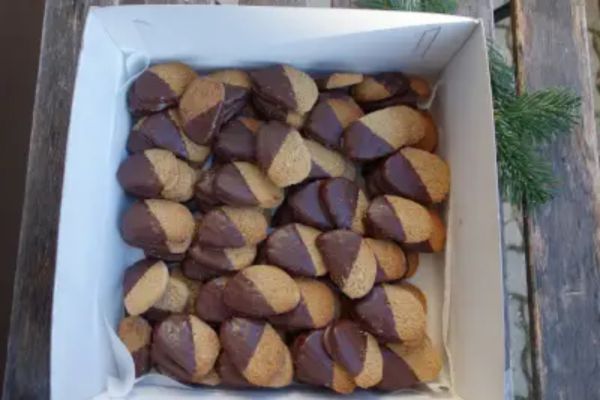 Handgemachte Bio Nusstaler - Anni Kühböck