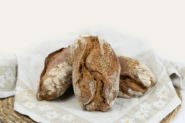 Bio Mini Ciabatta mit Marille und Haselnuss
