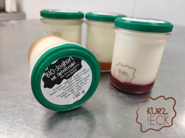 Joghurt gerührt Sommer-Mix (Himbeer/Pfirsich/Ribisel)