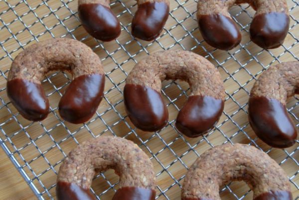 Handgemachte Bio Klosterkipferl - Renate Schrenk