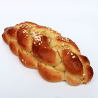 Brioche Striezel mit Rosinen & Zucker Brioche Striezel mit Rosinen & Zucker