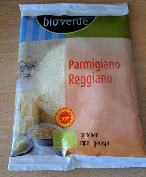 Parmesan gerieben