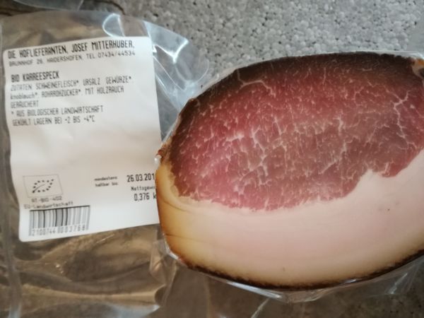 Karree Speck im Ganzen