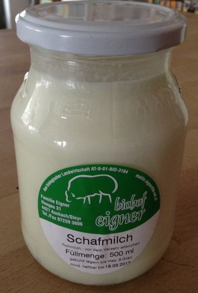 Schafrohmilch (+ Pfand € 1,-)