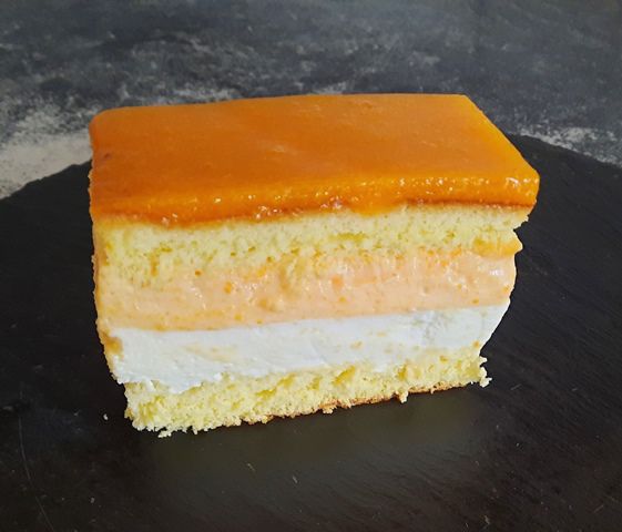 Marillenmousse Schnitte