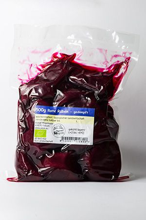 Rote Rüben gedämpft und geschält
