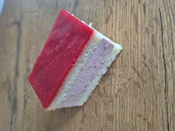 Himbeer-Joghurt-Schnitte