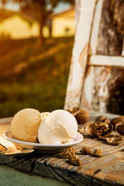 Rum-Rosinen Eis