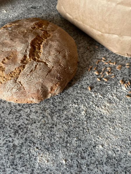 Evas Vollkorn-Bauernbrot aus Einkorn (Sauerteig)