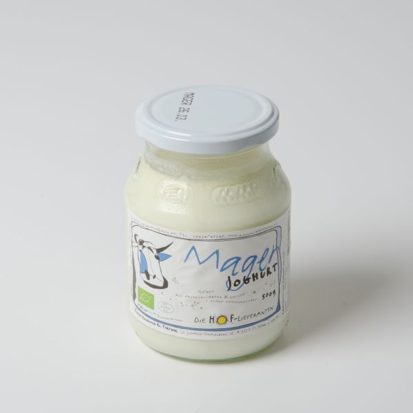 Magerjoghurt (+ Pfand € 0,40)