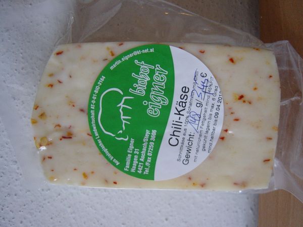 Schaf-Schnittkäse mit Chili (€ 34,08/kg)