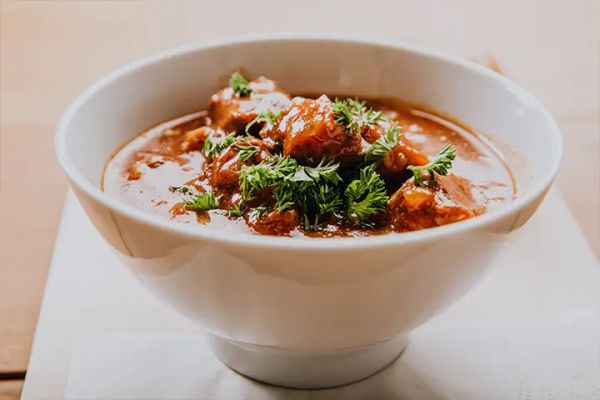 Rindsgulasch im Glas