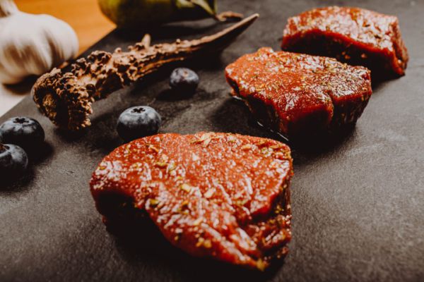 Wildsteak vom Kaiserteil mariniert, ca. 300g (€ 48,20/kg)