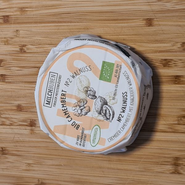 Camembert Walnuss